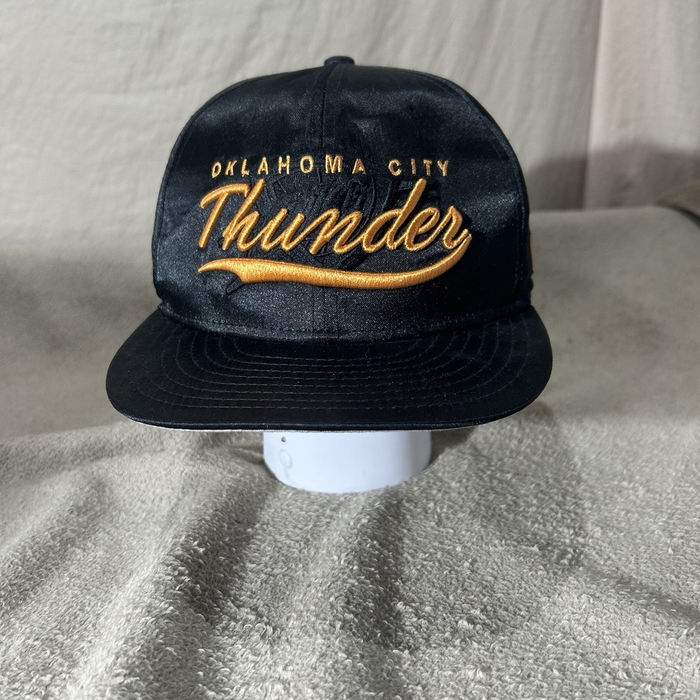 New Era 9FIFTY NBA Oklahoma City Thunder Snapback Hat Black Satin Gold